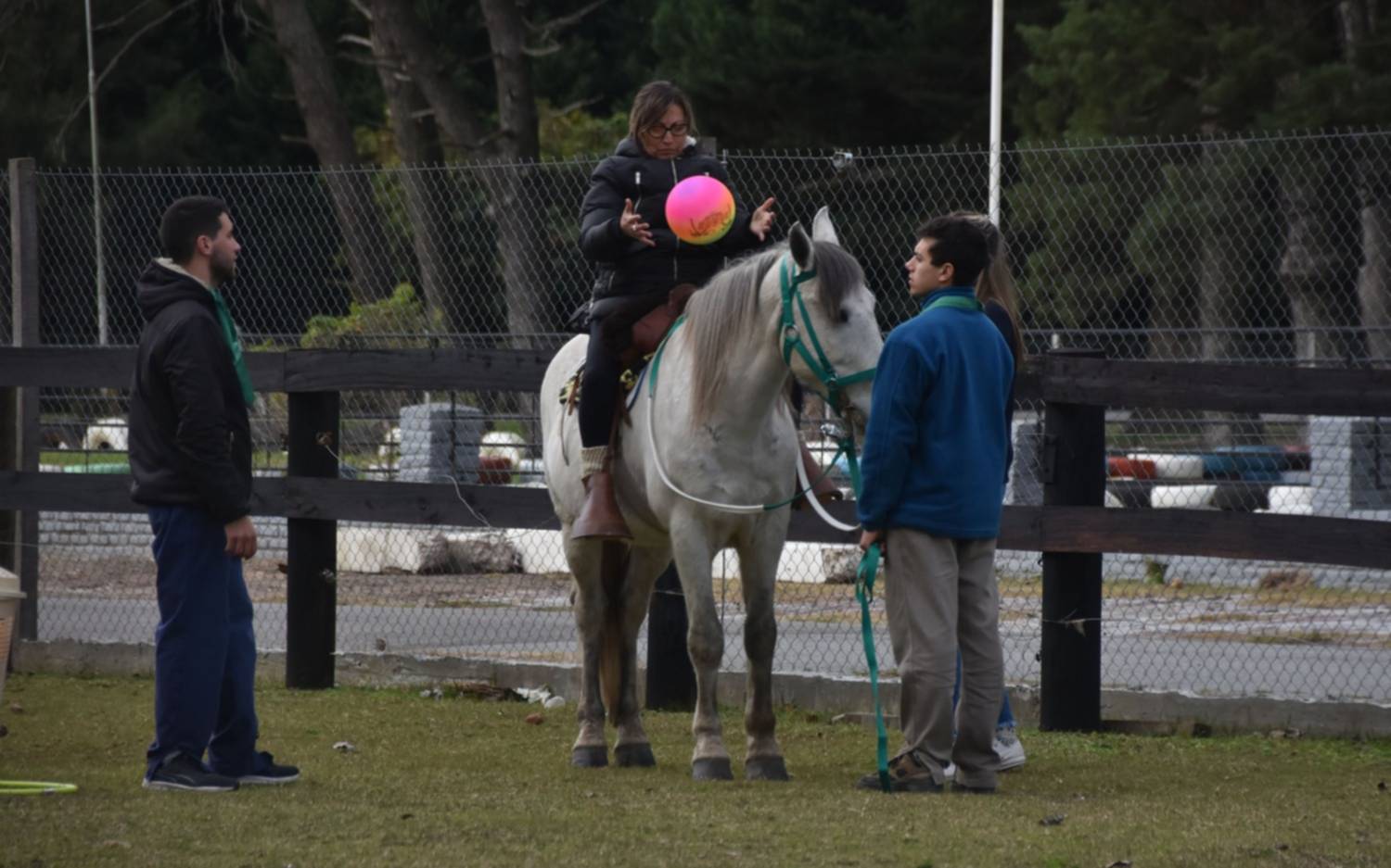 El Municipio anunció que vuelve la equinoterapia a la República de los Niños