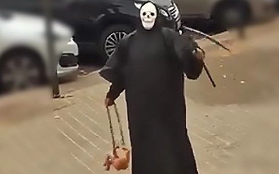 La "Muerte" se pronuncia en Rosario contra el aborto legal