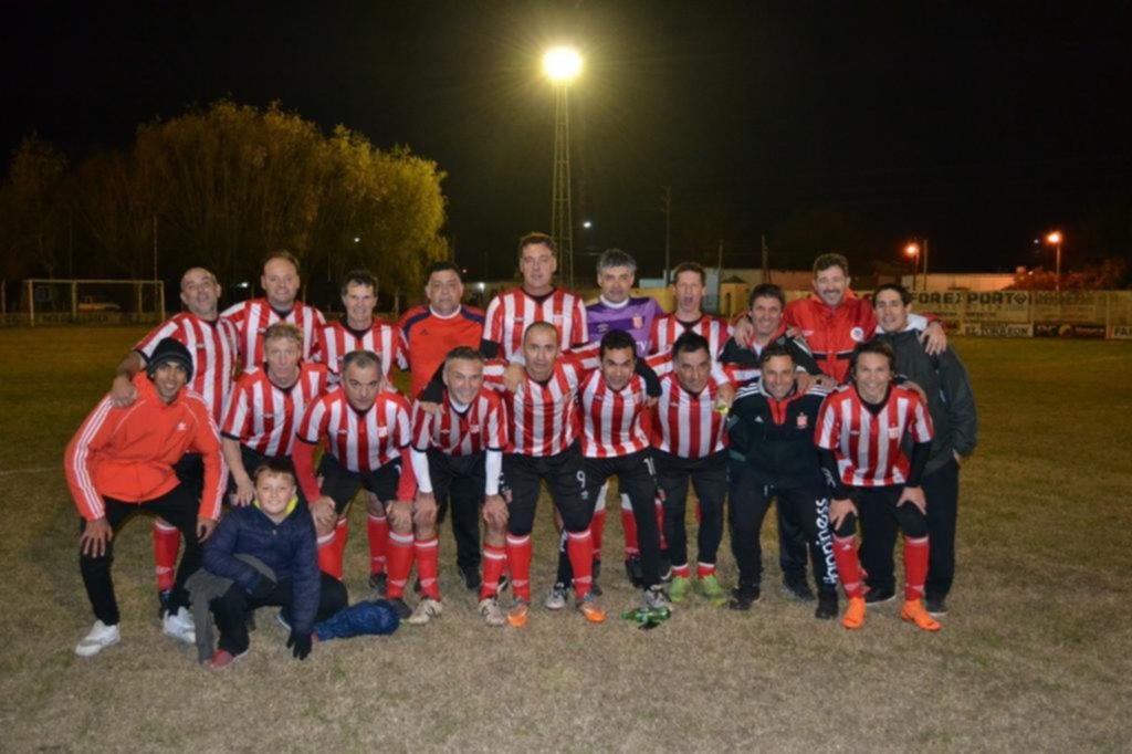 Estudiantes le ganó el clásico a Cambaceres en el Súper Senior