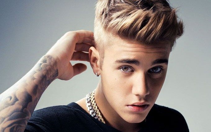 Justin Bieber se comprometió con la modelo Hailey Baldwin 