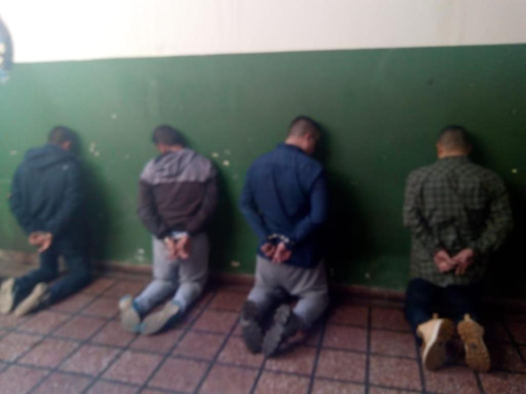 Una banda de colombianos robó en una casa de Tolosa pero cayó a las pocas cuadras