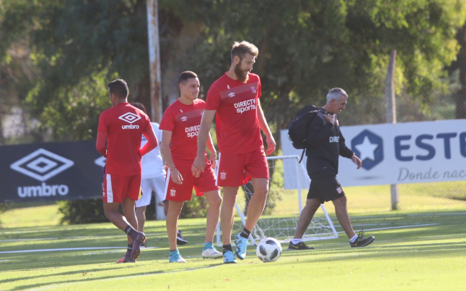 El León se entrenó en City Bell mientras espera por Quilmes