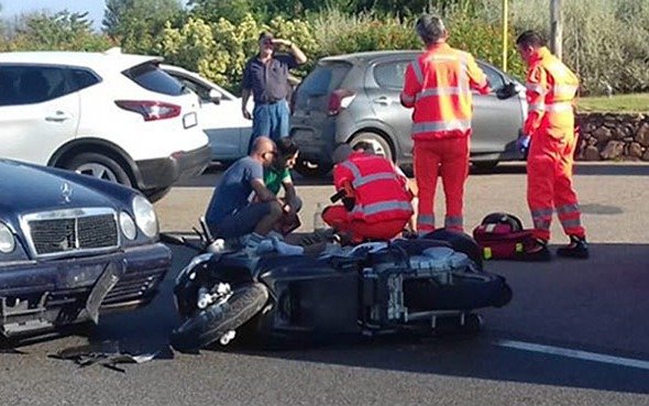 George Clooney tuvo un accidente de tránsito en Italia y resultó con heridas leves