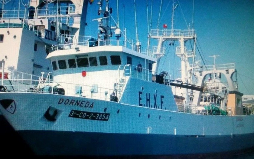  Se hundió pesquero español en la costa  de Chubut: un muerto y un desaparecido