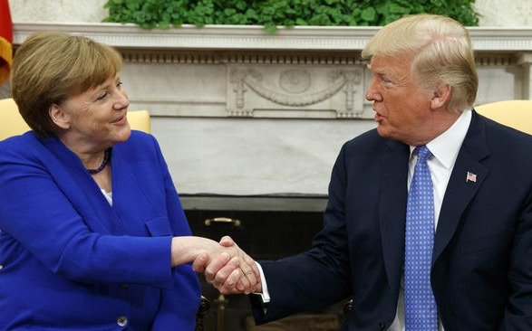 Trump y Merkel aseguran que mantienen una buena relación, pese a las críticas 