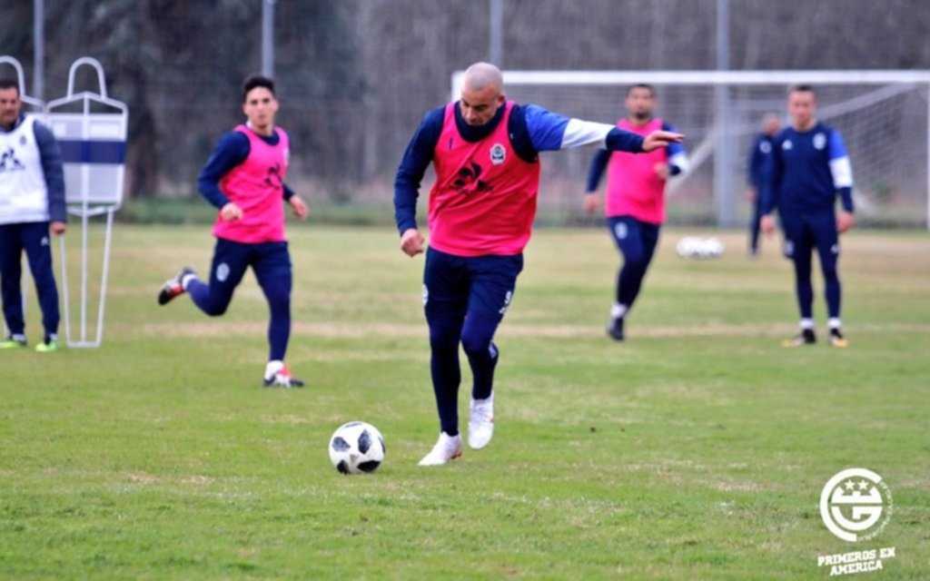 Tanque adentro: el Lobo hizo táctico y Silva fue titular