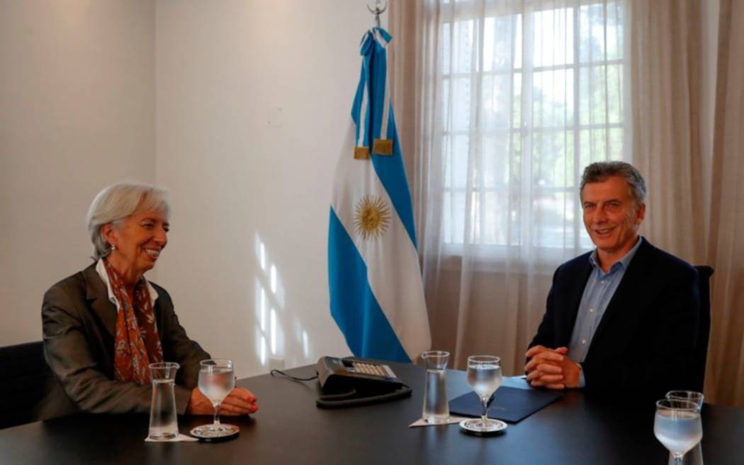 El FMI pidió frenar la baja de retenciones a la soja y achicar subsidios