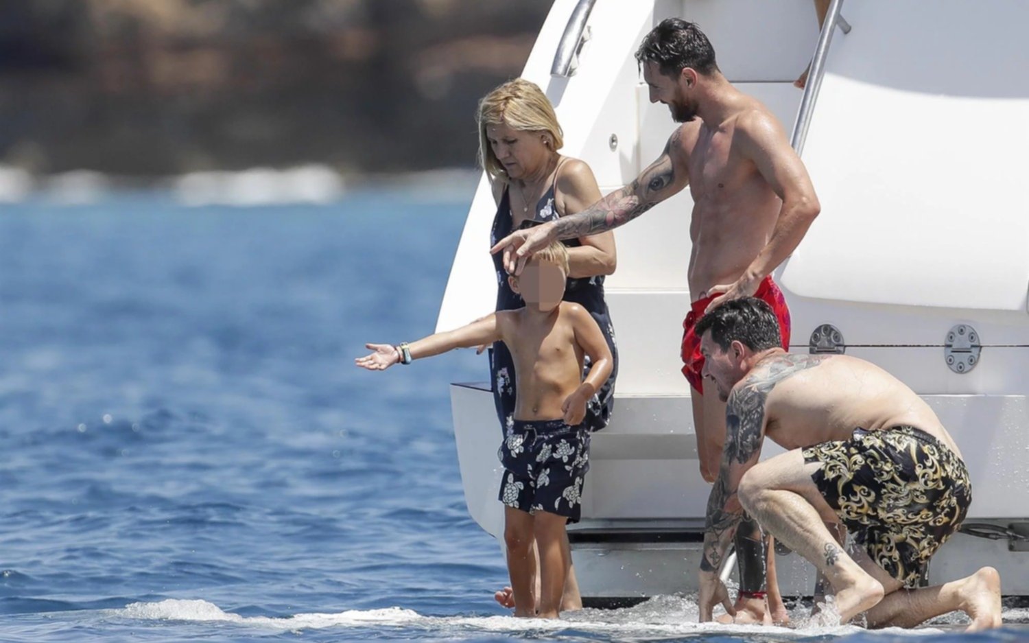 Messi y Anto disfrutan de sus vacaciones en Ibiza
