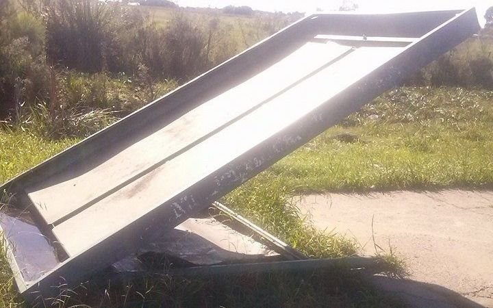 En Arana y San Carlos reclaman garitas para "no sufrir la espera bajo la lluvia o el sol"