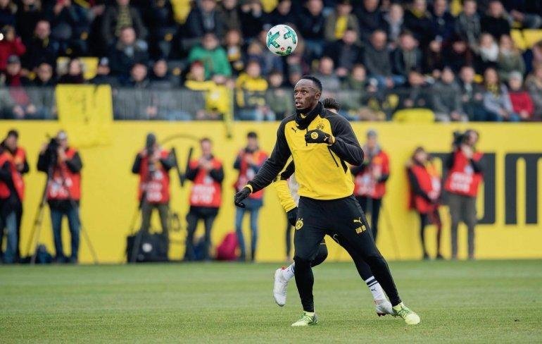 Usain Bolt podría cumplir su sueño de jugar al fútbol, en Australia