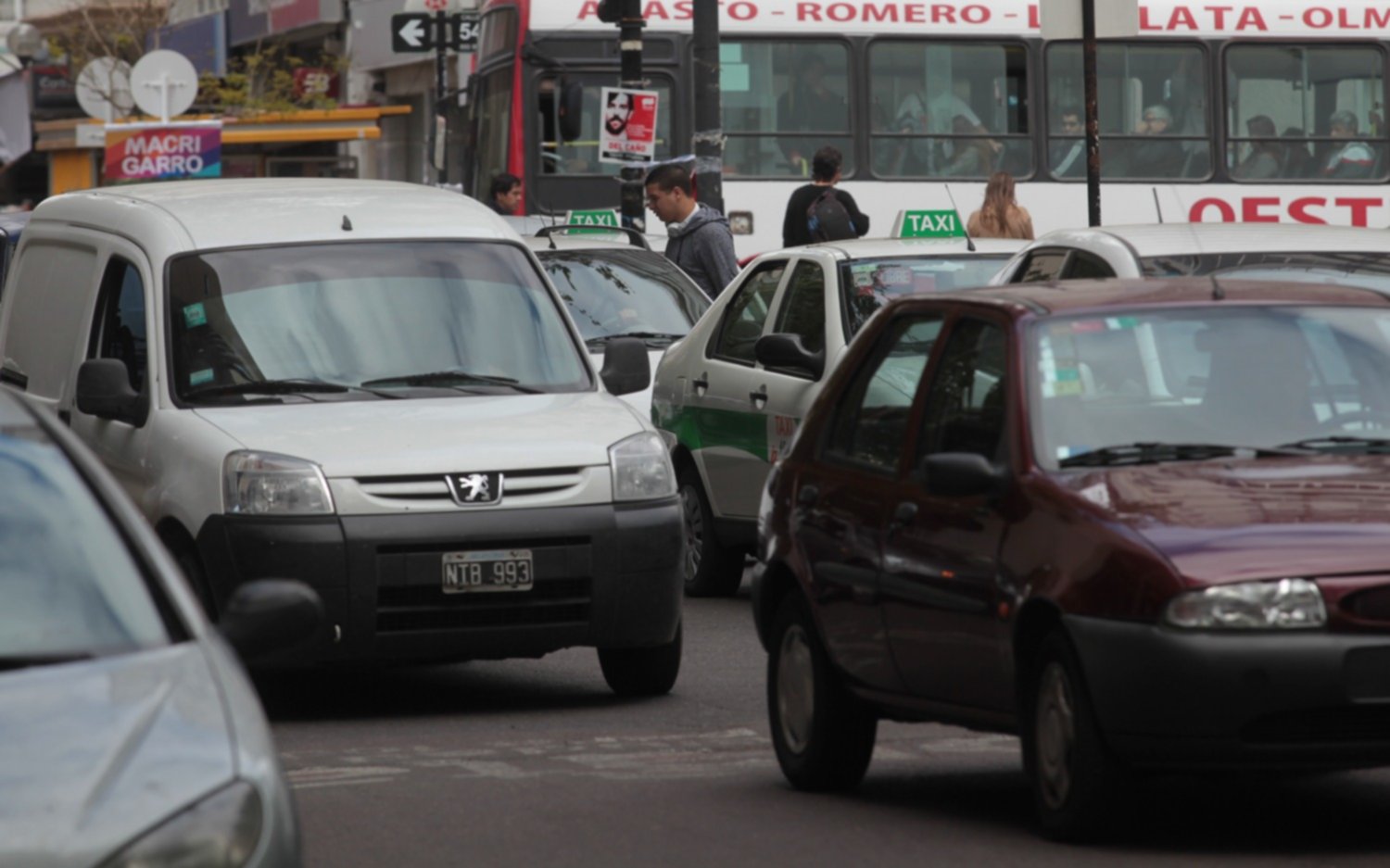Proponen que las licencias de conducir se renueven el día de cumpleaños