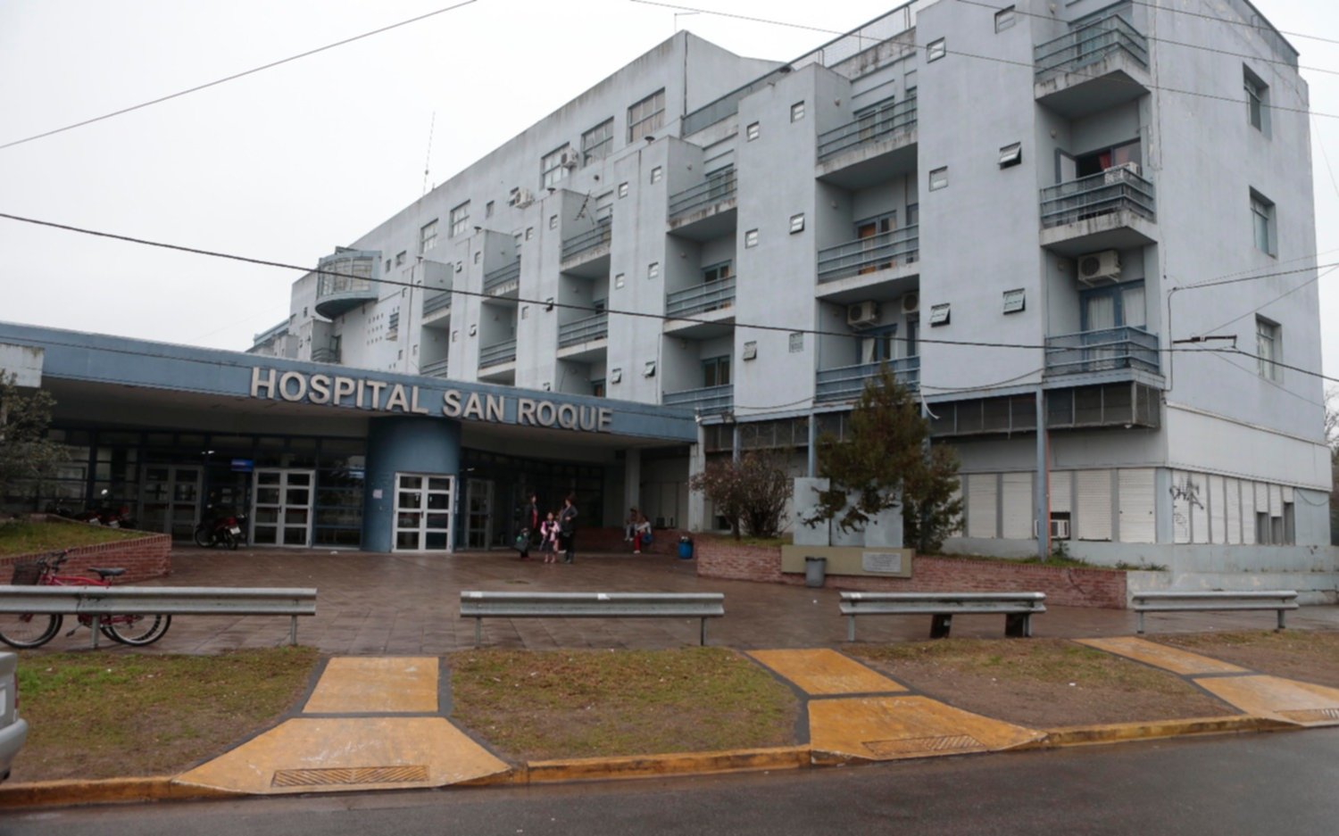 El paro de los médicos se siente con fuerza en los hospitales de la Ciudad