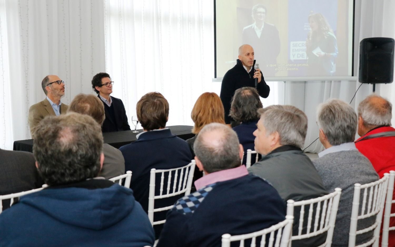 Pilar fue sede de una jornada de asesoramiento para más de 100 PyMEs