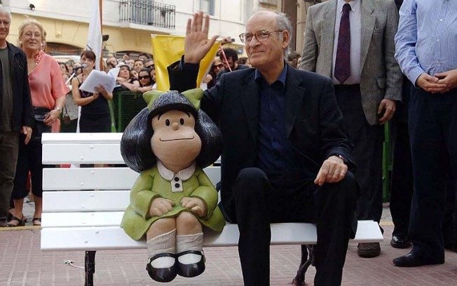 Quino pidió que no le coloquen el pañuelo celeste a Mafalda