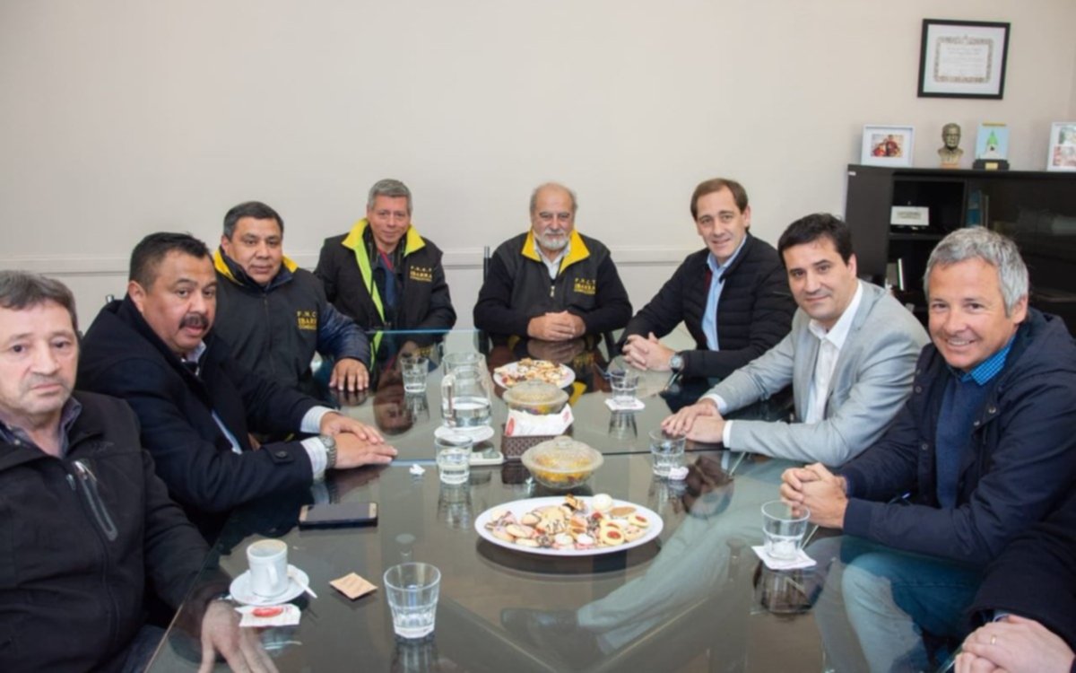 Taxistas levantaron el paro previsto para el 1º de agosto 