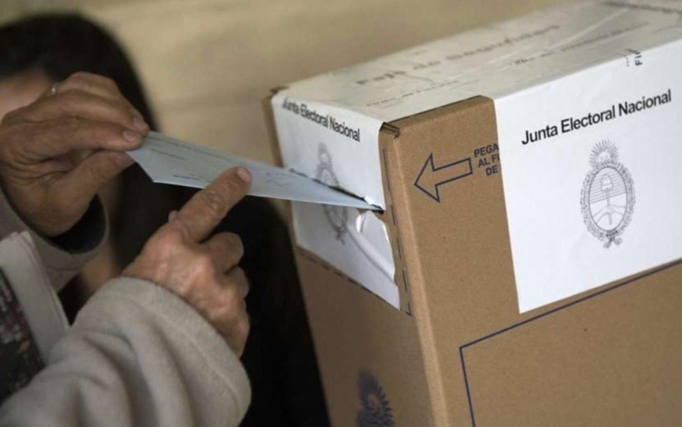 Con la bancarización como eje, buscan avanzar con la reforma del sistema de aportes de campaña