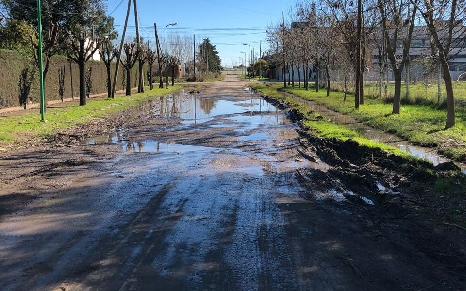 Desesperación en Lisandro Olmos por el estado de las calles tras las lluvias
