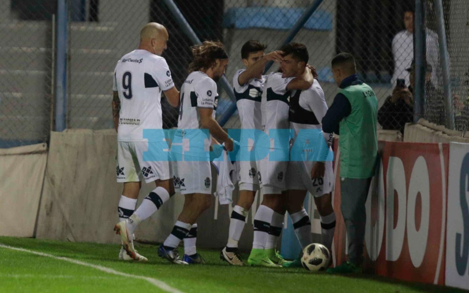 Con gol de Licht, el Lobo le ganó 1 a 0 a Sportivo Belgrano por la Copa Argentina