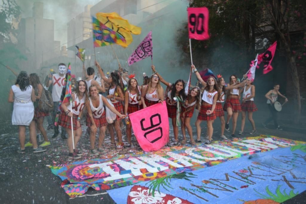 Multas de hasta $103.000 por festejos estudiantiles vandálicos