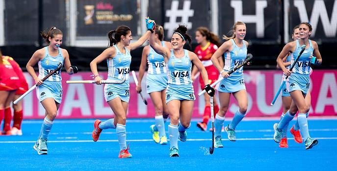 Las Leonas encendieron la ilusión con una espectacular goleada en el debut