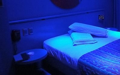 Proponen que albergues transitorios de Buenos Aires acepten tríos y parejas swinger