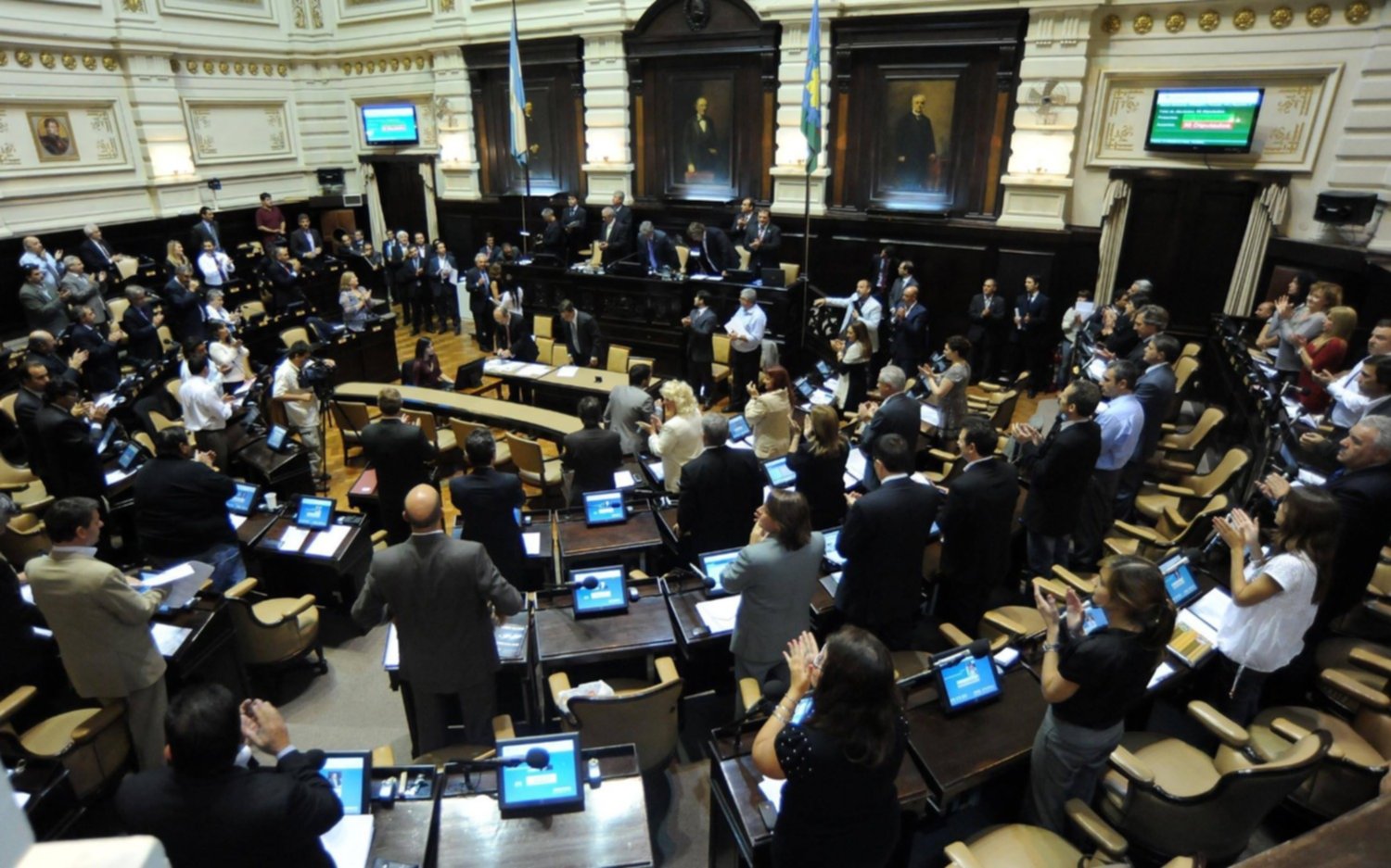 Diputados bonaerenses de la oposición expresaron su rechazo a la ley Turf