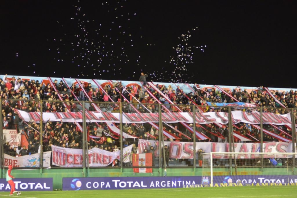 Le pusieron calor a una noche gélida