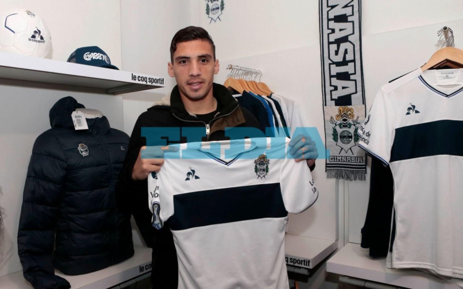 El Lobo presentó a Melo: "Que juegue el domingo depende sólo de Troglio"