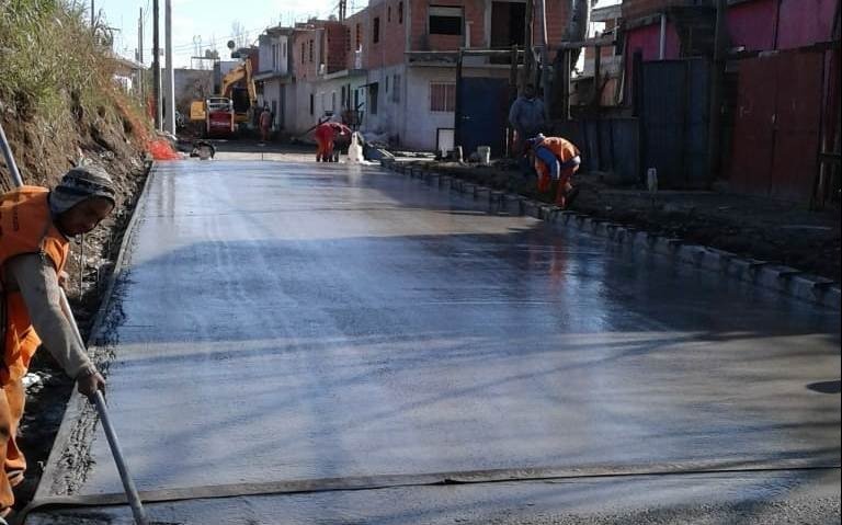 Continúan las obras de pavimentación en el municipio de San Martín