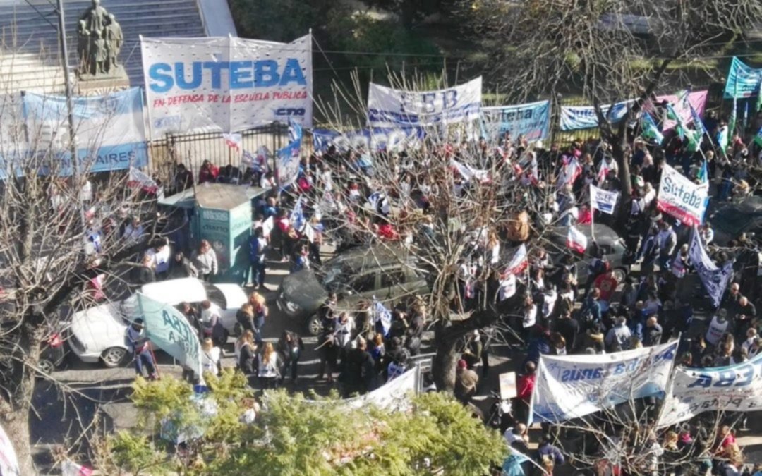 Docentes van al paro: tras las vacaciones hasta el jueves no vuelven a clase