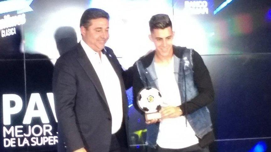 Pavón, el mejor jugador de la Superliga Argentina 2017/18