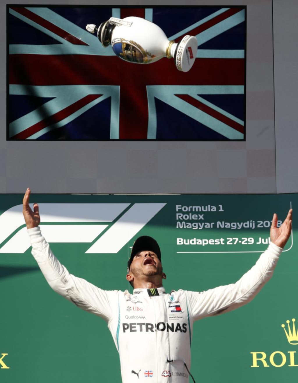 Hamilton volvió a ganar en “territorio hostil” y se afirma en la punta del campeonato