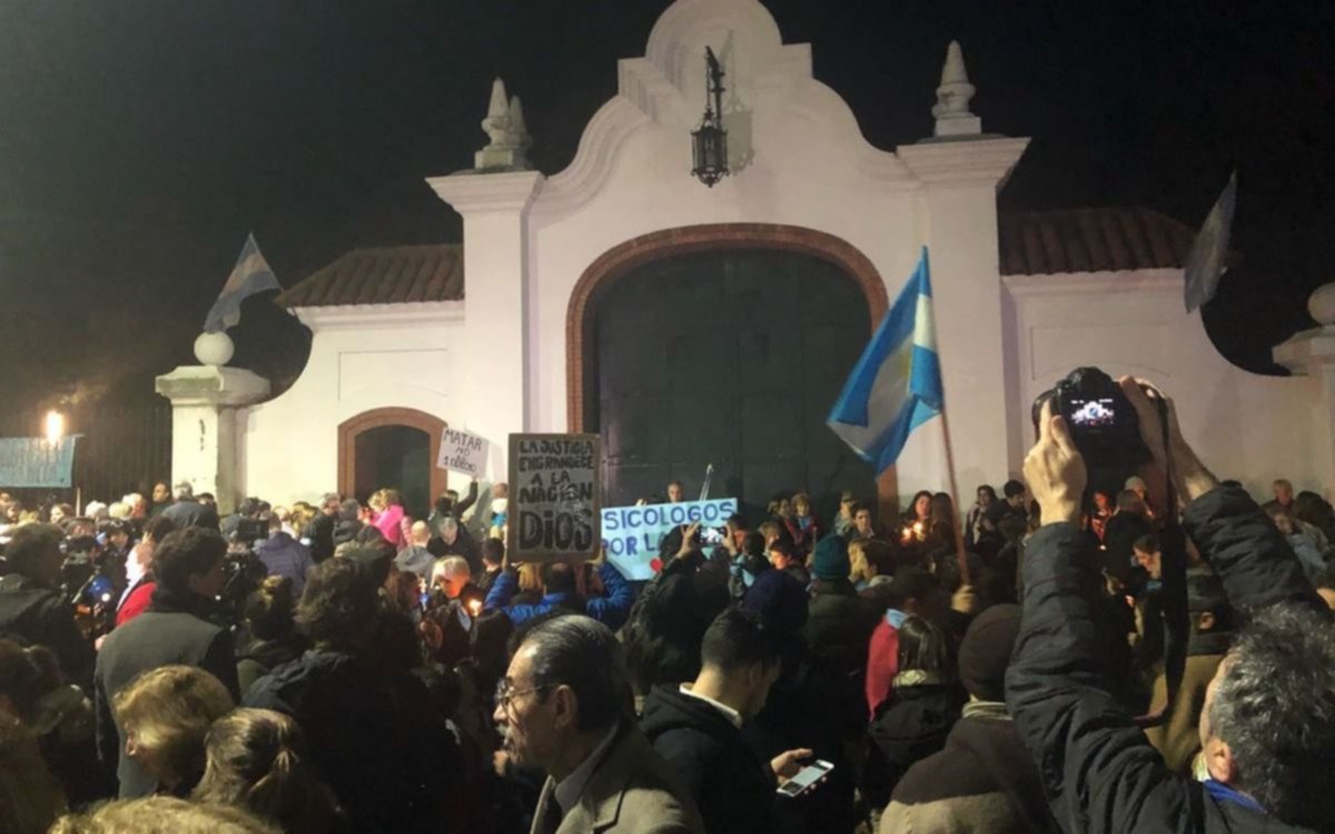 Marcharon a la quinta de Olivos para manifestarse en contra de la Ley de Aborto