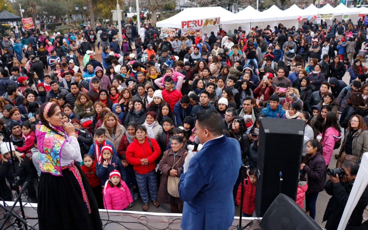 Miles de vecinos disfrutaron "Pilar celebra Perú"