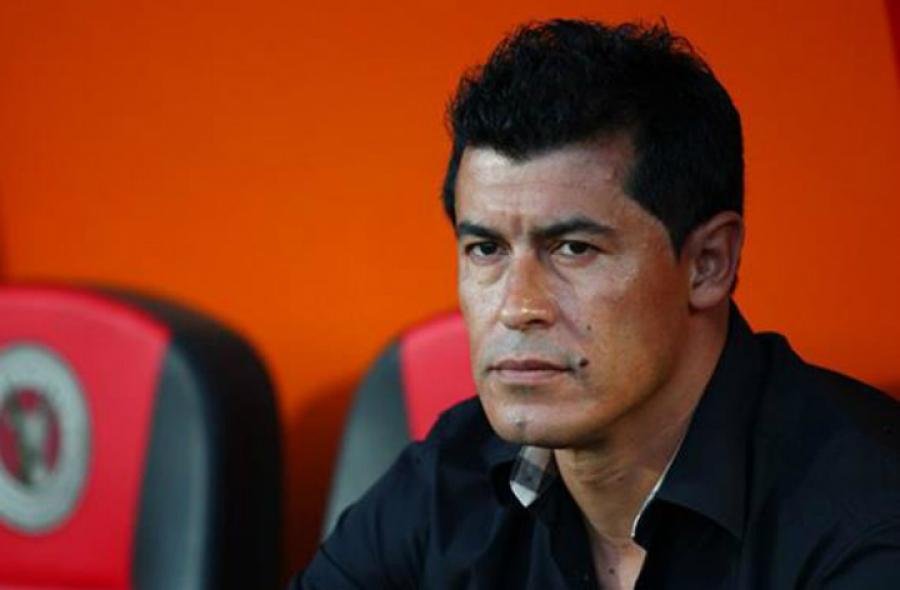Almirón, el DT favorito de Macri para la Selección