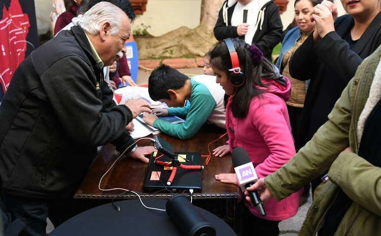 Con un aporte de la NASA, no videntes de La Plata podrán percibir el eclipse