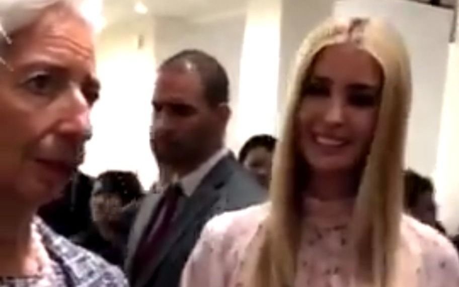 VIDEO.- La hija de Trump se quiso "colar" con líderes del G20 y explotaron los memes