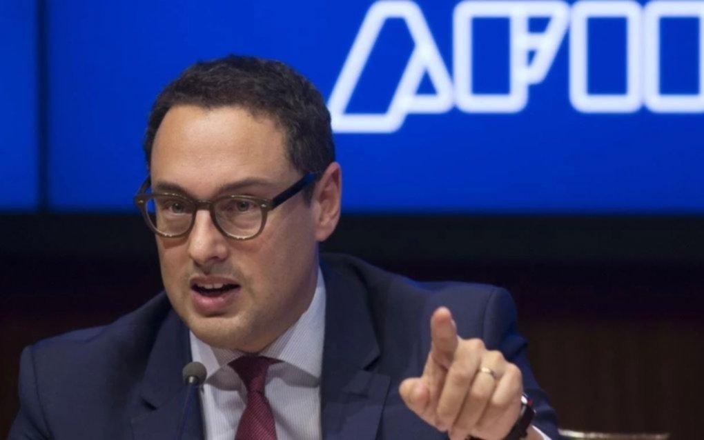 La recaudación tributaria subió 52,1% en junio y volvió a quedar detrás de la inflación