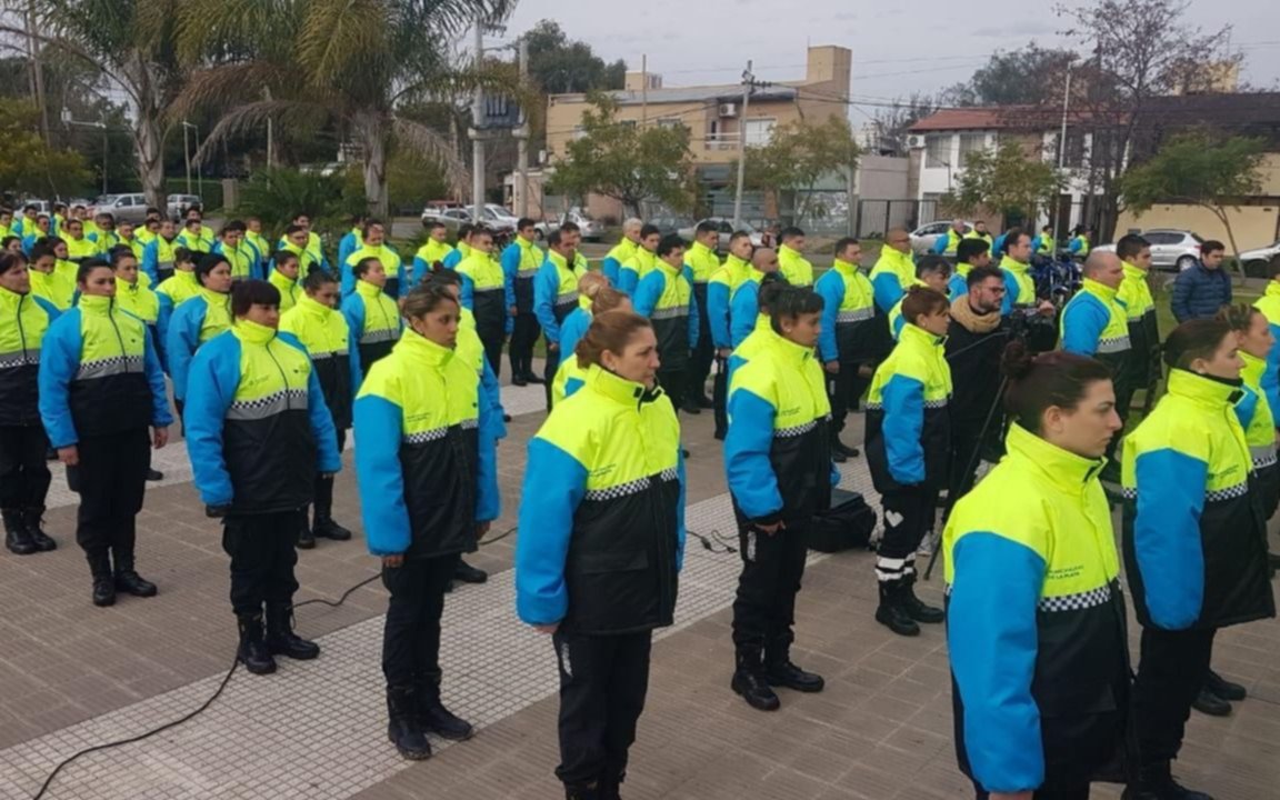 La Guardia Urbana ya está en las calles de La Plata: ¿en qué consiste la  nueva Fuerza? - La Ciudad