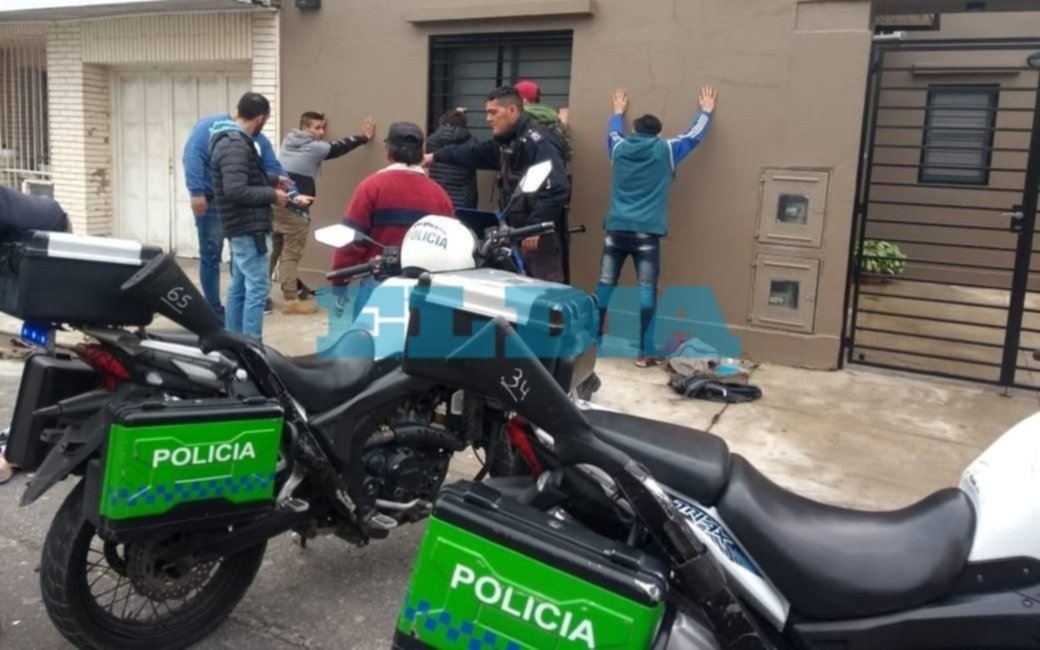 Ringuelet: 3 adolescentes fueron detenidos con municiones y una "punta tumbera"