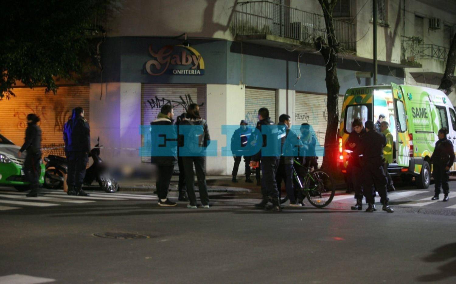 Tras ver un robo, un glover persiguió al ladrón que terminó muerto de una puñalada en 10 y 46
