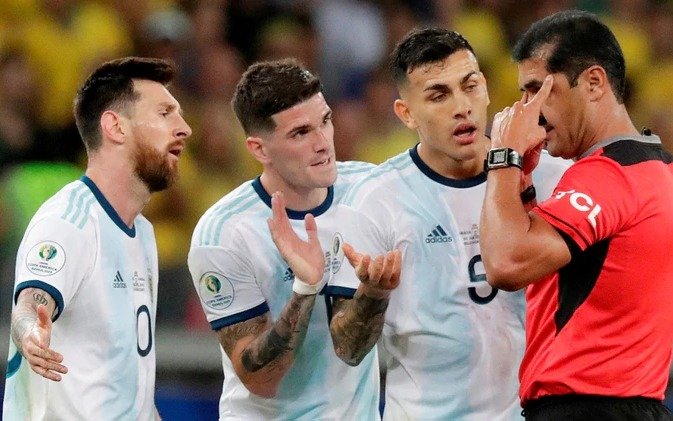 Lo que les dijo Messi a sus compañeros en una reunión que hizo el plantel