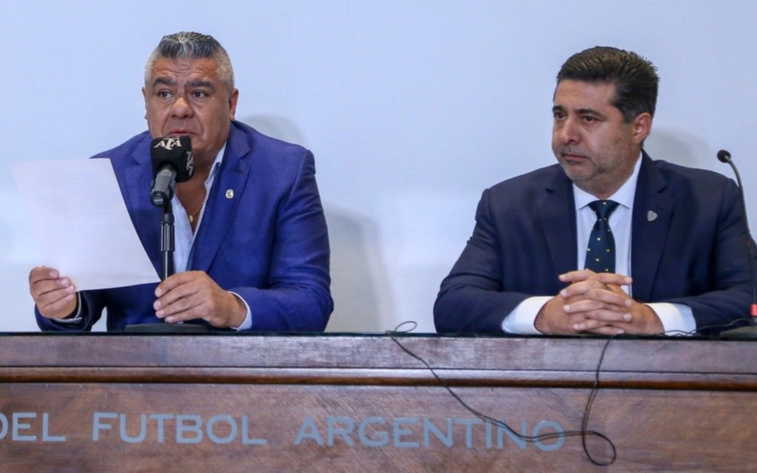 Angelici no se guardó nada: Quiere escuchar a Tapia, cuestionó el cargo de Menotti y sugirió DT