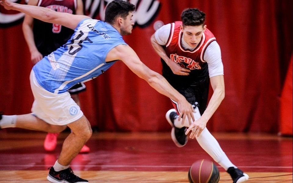 Atenas superó a la Villa y definirá el título con Unión