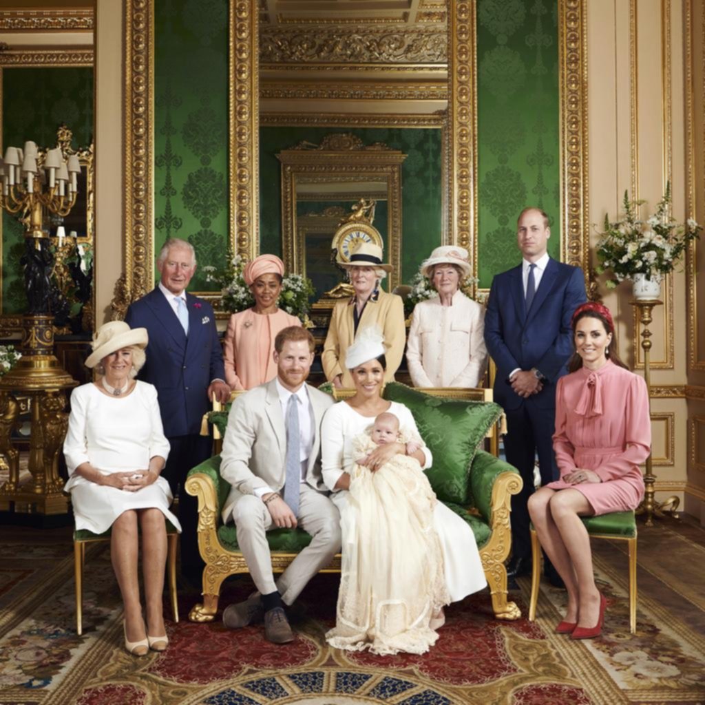 Por el bautismo de Archie hubo foto familiar, pero no estuvo la reina Isabel II
