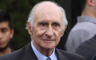 Internaron de urgencia a De la Rúa y su estado es delicado