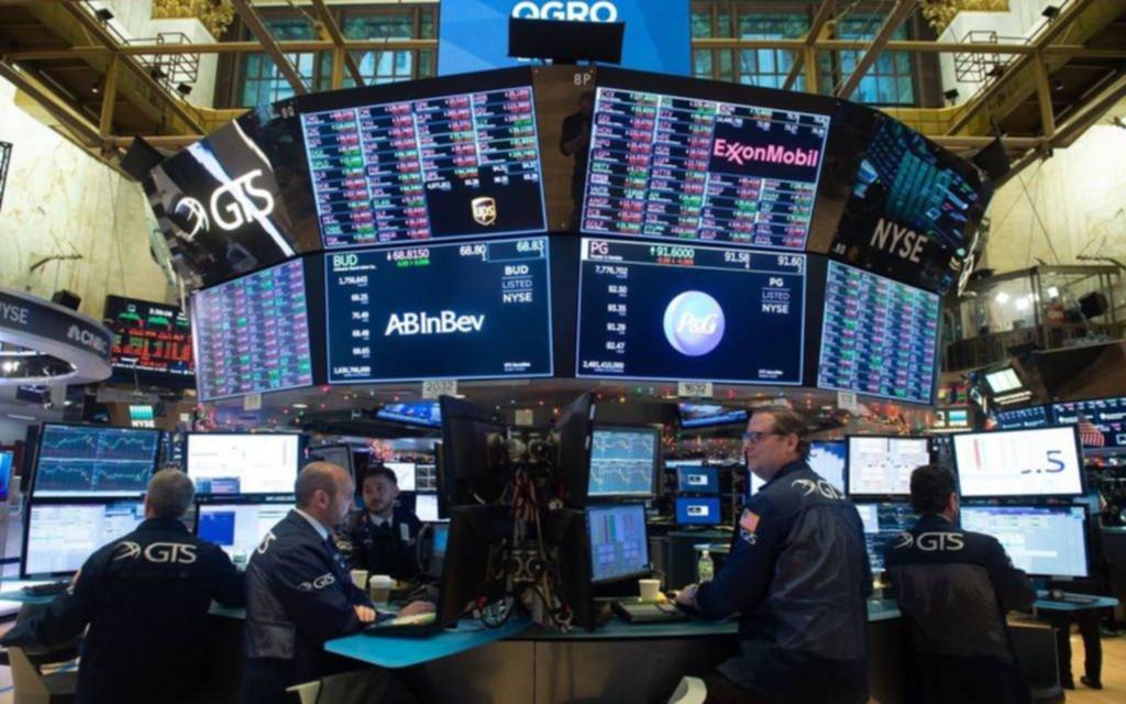 El riesgo país volvió a superar los 800 puntos