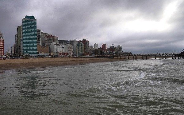 Más de 93.000 turistas arribaron a Mar del Plata en el fin de semana largo