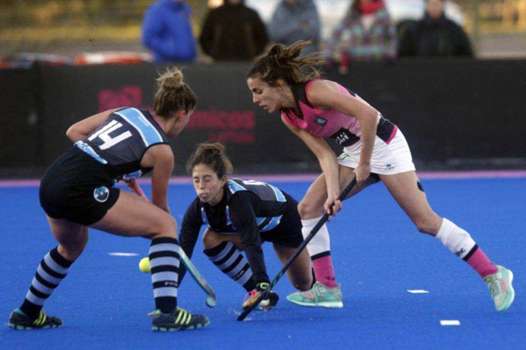 Santa “A” se hunde en la tabla de posiciones de la Primera División de hockey femenino