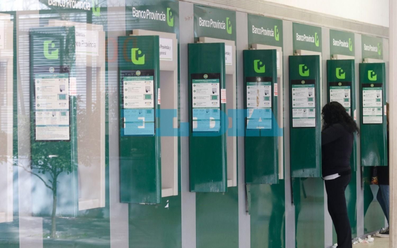 Otro fin de semana largo con faltante de dinero en los cajeros